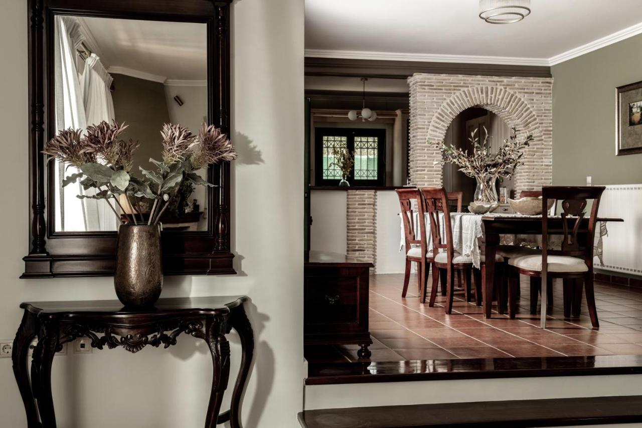 Amalthia Villa Mouzákion Екстериор снимка