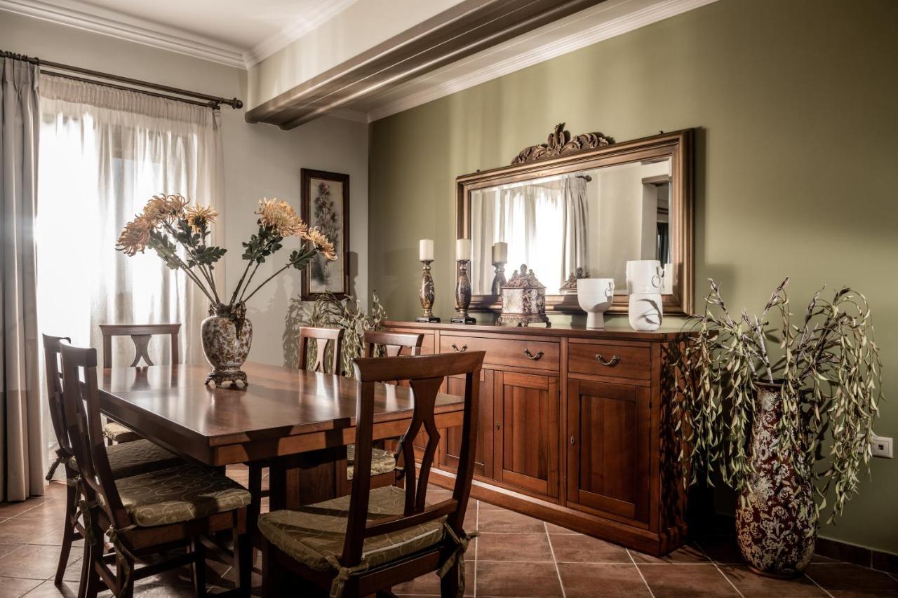 Amalthia Villa Mouzákion Екстериор снимка