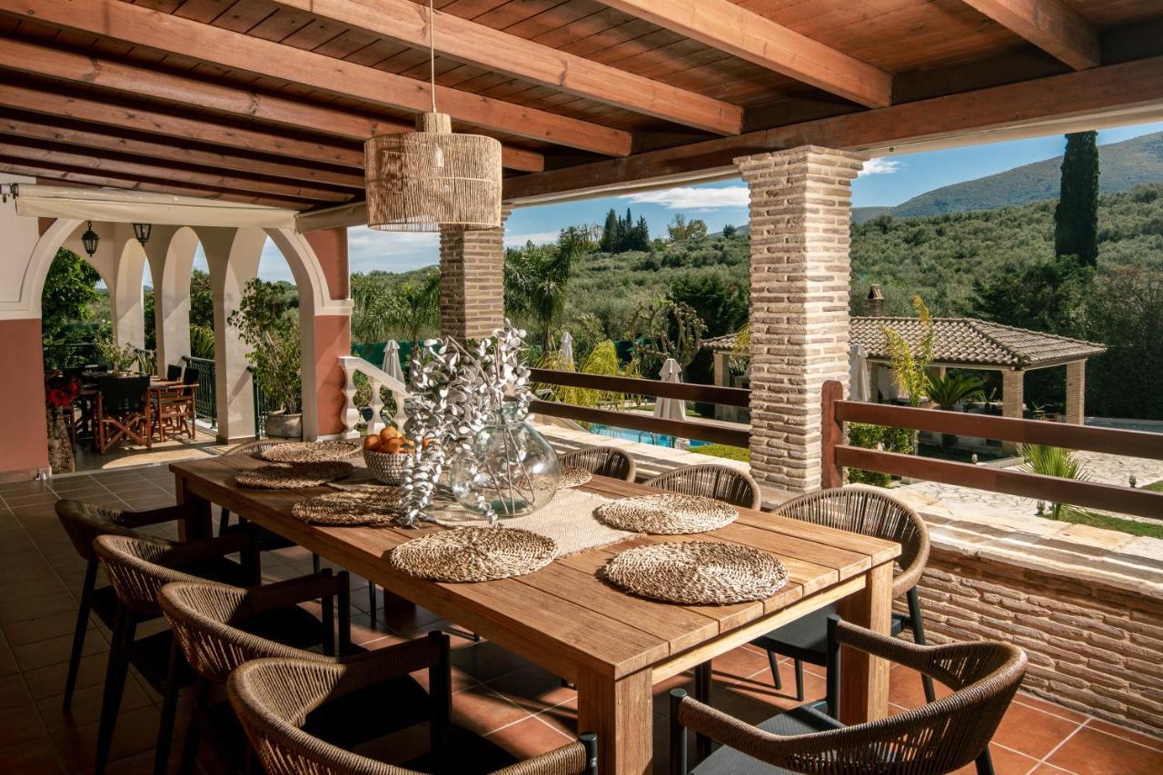 Amalthia Villa Mouzákion Екстериор снимка