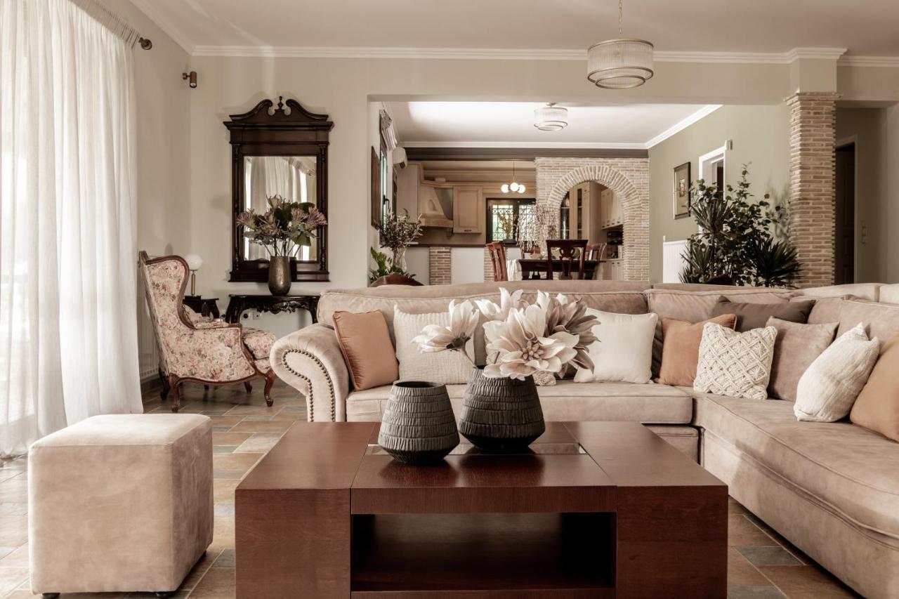 Amalthia Villa Mouzákion Екстериор снимка