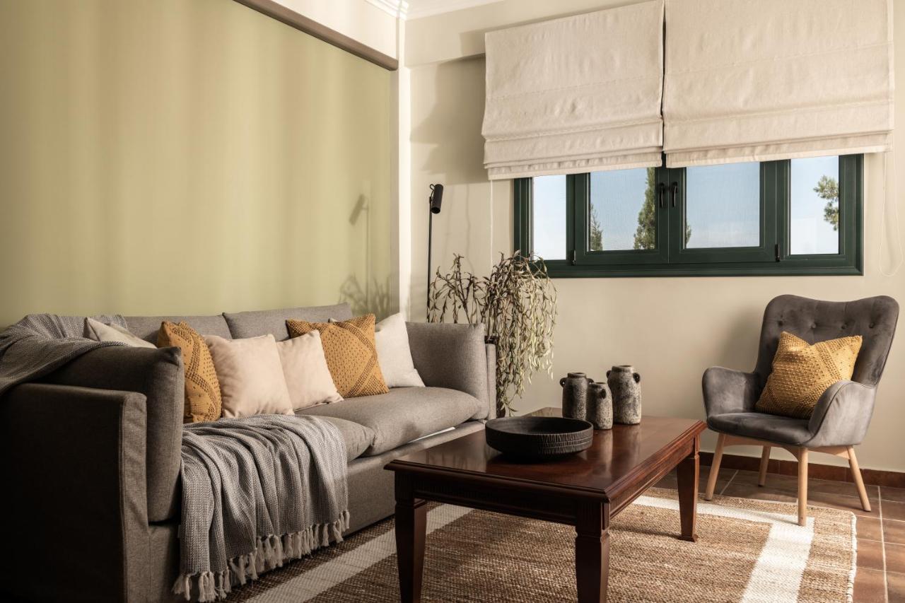Amalthia Villa Mouzákion Екстериор снимка