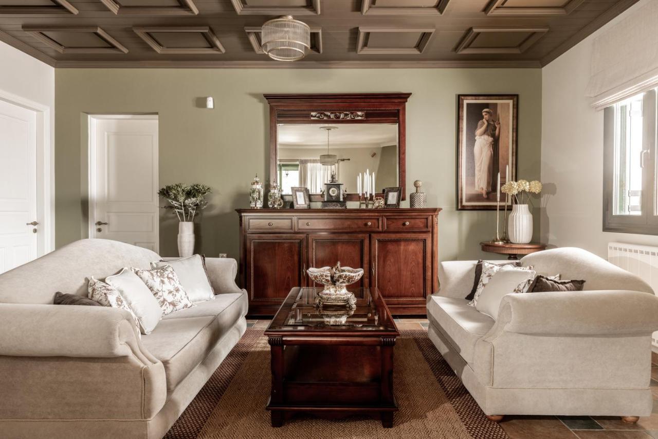 Amalthia Villa Mouzákion Екстериор снимка