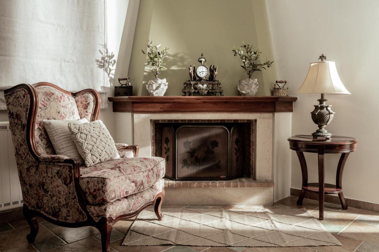 Amalthia Villa Mouzákion Екстериор снимка